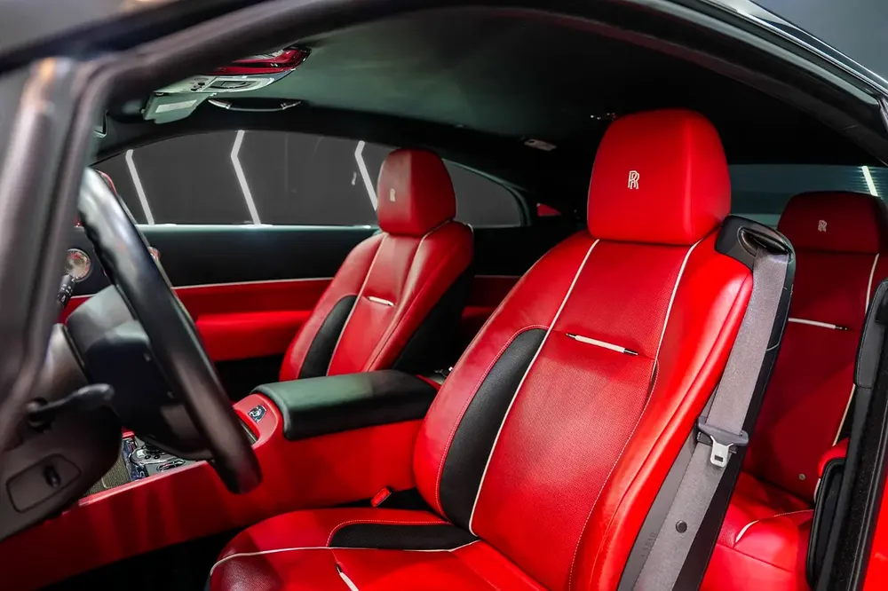 2017 Rolls-Royce Wraith Black Badge, Two-Tone Exterior, Bespoke Audio, Starlight, GCC Specs!! - Image 9