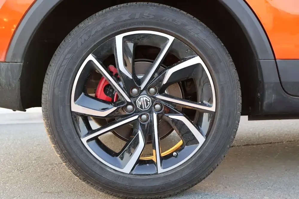 MG ZS Luxury 2025 - Brand New - High Specs - Image 17