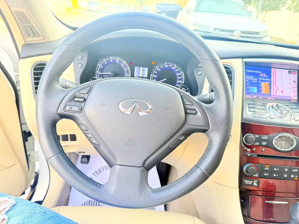 Infiniti QX50 Luxury 2018 GCC Specs - Excellent Condition! - Image 11