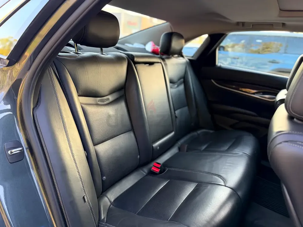 Cadillac XTS Premium 2017 | Canadian Specs | Well Maintained - Image 11