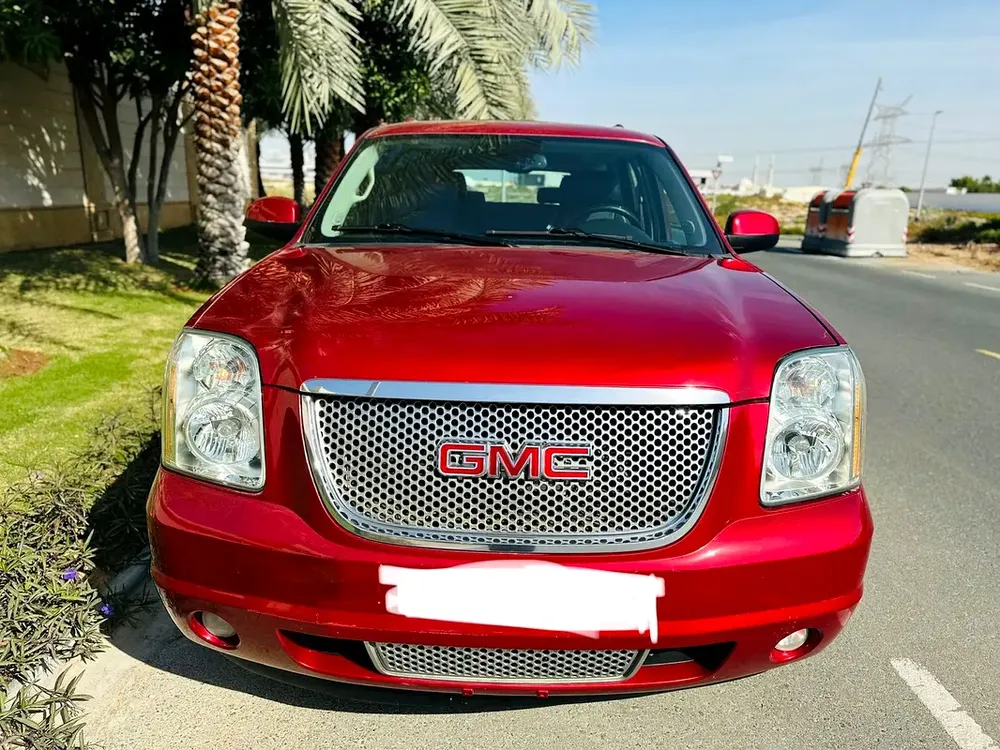 GMC Yukon Denali 2014 - GCC Specs - Perfect Condition - Image 8