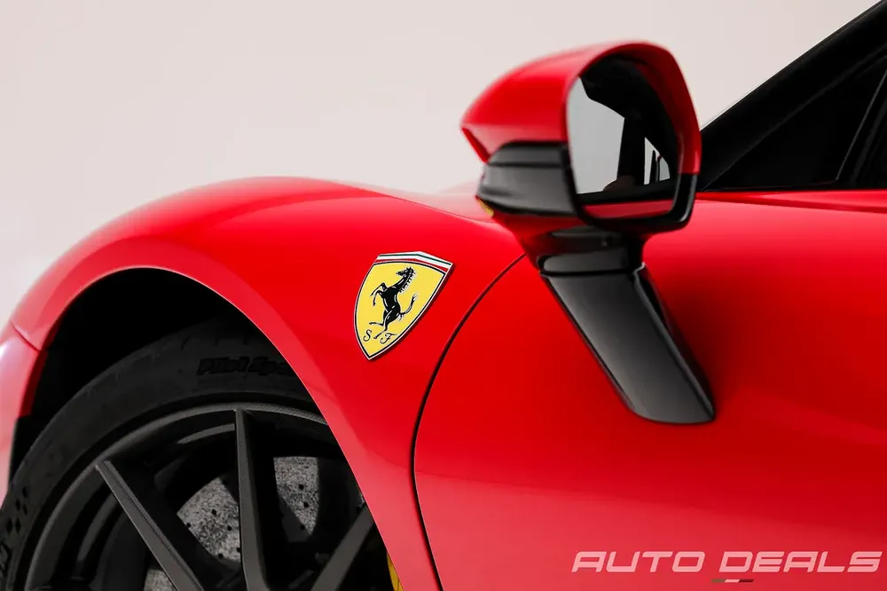 2023 Ferrari SF90 Spider | GCC Specs | Service Contract | Extremely Low mileage | 986 HP |  4.0L V8 - Image 10