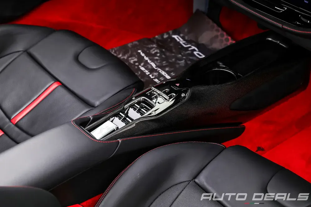 2023 Ferrari SF90 Spider | GCC Specs | Service Contract | Extremely Low mileage | 986 HP |  4.0L V8 - Image 17