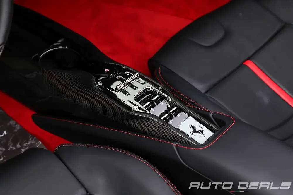 2023 Ferrari SF90 Spider | GCC Specs | Service Contract | Extremely Low mileage | 986 HP |  4.0L V8 - Image 18