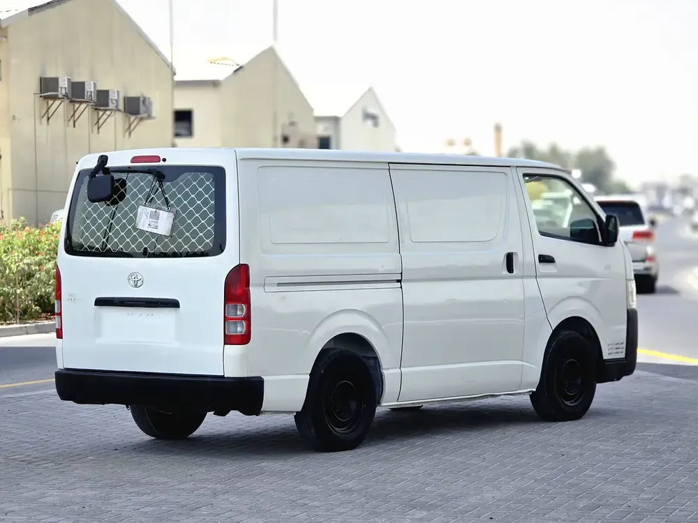 Toyota Hiace GL 2020 GCC Specs Van - Image 6