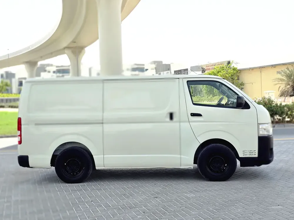 Toyota Hiace GL 2020 GCC Specs Van - Image 8