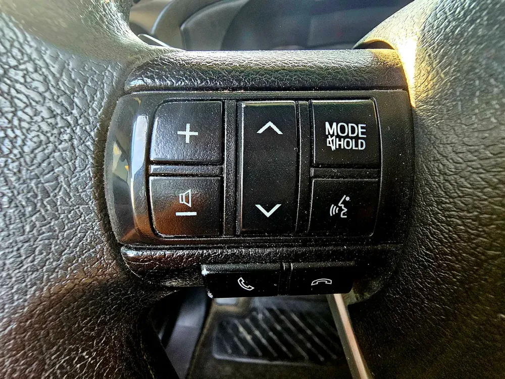 HILUX PATROL/ AUTO GEAR/ WIDE BODY / AUTO WINDOWS / FULL OPTION - Image 14