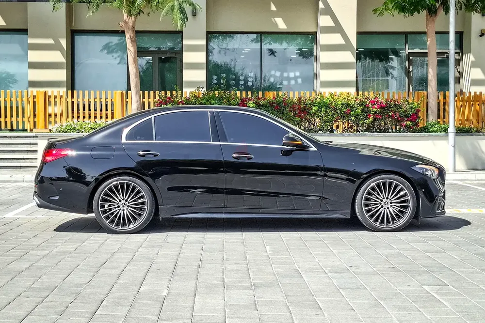 AED 2963/month | 2024 Mercedes-Benz C-Class C200 | GCC Specs | Ref#430249 - Image 4