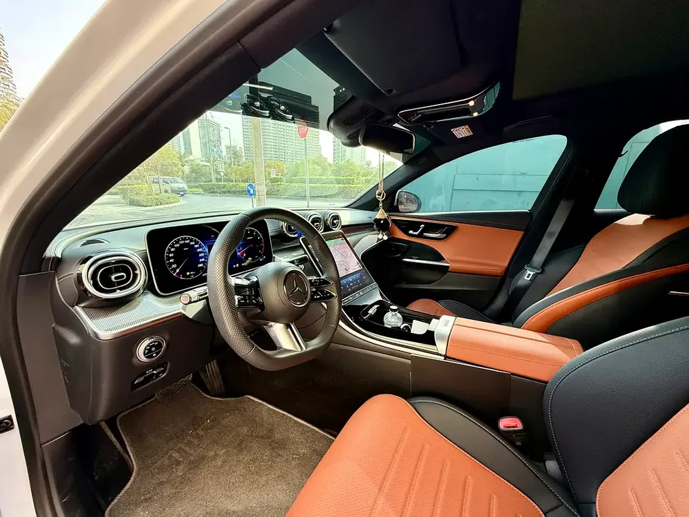 Mercedes C200 | No Accident No Paint | Chinese Specs - Image 4