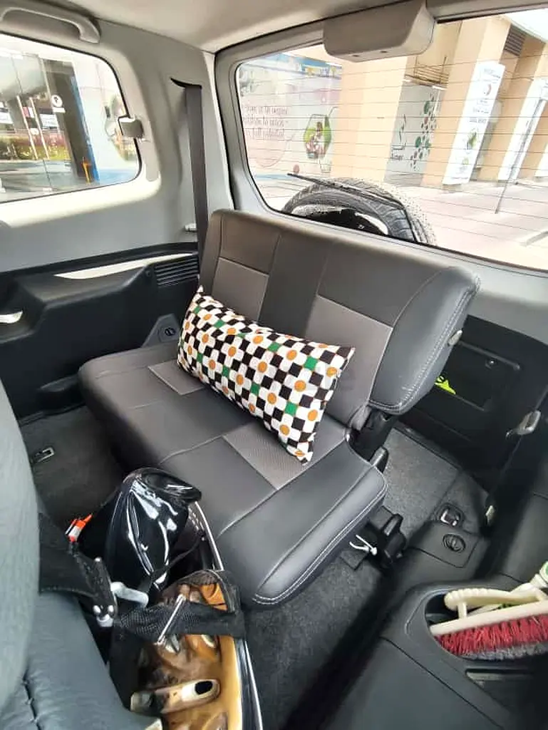 Lady Driven Mitsubishi Pajero - Image 12