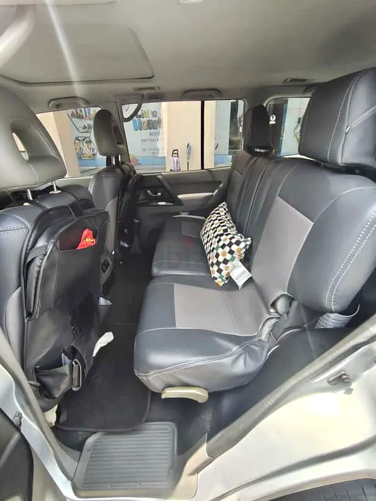 Lady Driven Mitsubishi Pajero - Image 15