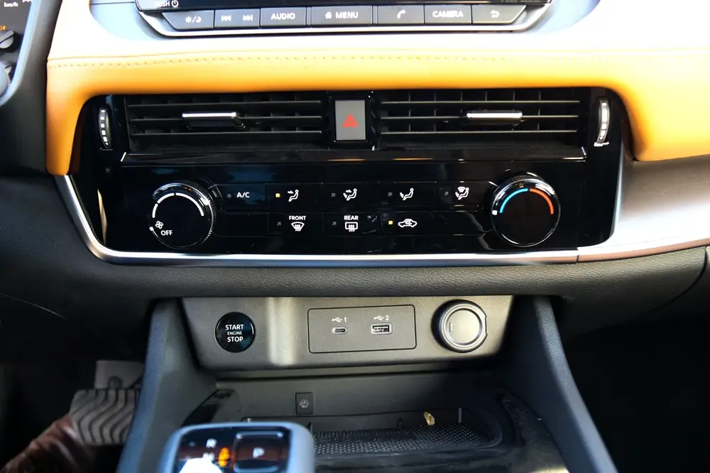 X-TRAIL T33 2.5L X-TRONIC CVT 3ROW 2WD S 2 - Brand New! - Image 10