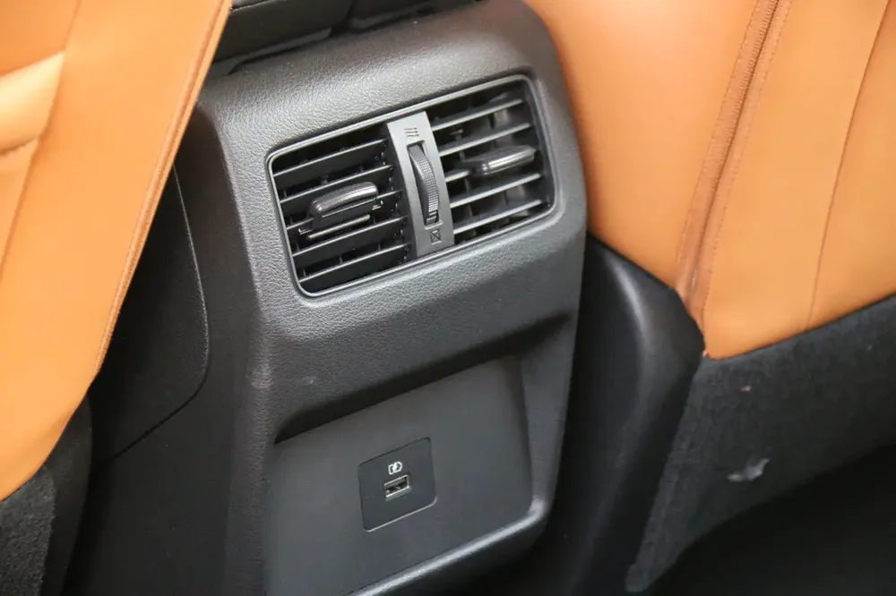 X-TRAIL T33 2.5L X-TRONIC CVT 3ROW 2WD S 2 - Brand New! - Image 15