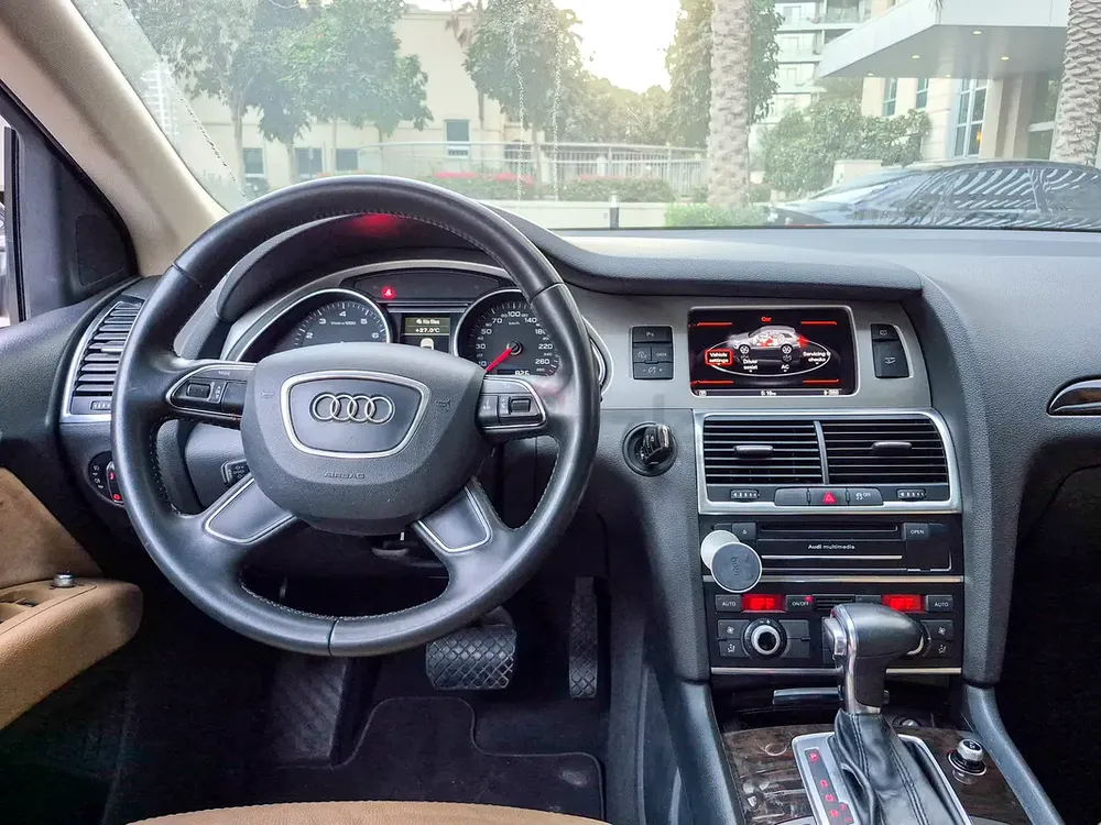 AED 1215/month | 2015 Audi Q7 3.0 TFSI Quattro Tiptronic | GCC Specs | Ref#388071 - Image 10