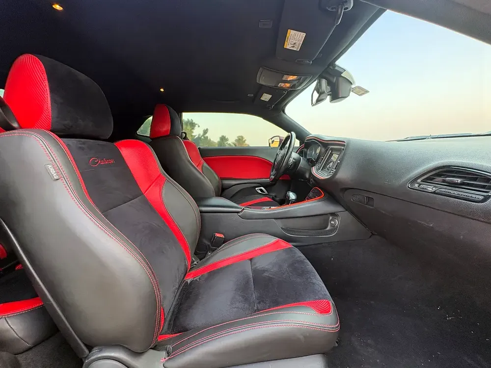 AED 1,050 P.M | 0% DOWN PAYMENT | DODGE CHALLENGER R/T | 2021 - Image 11