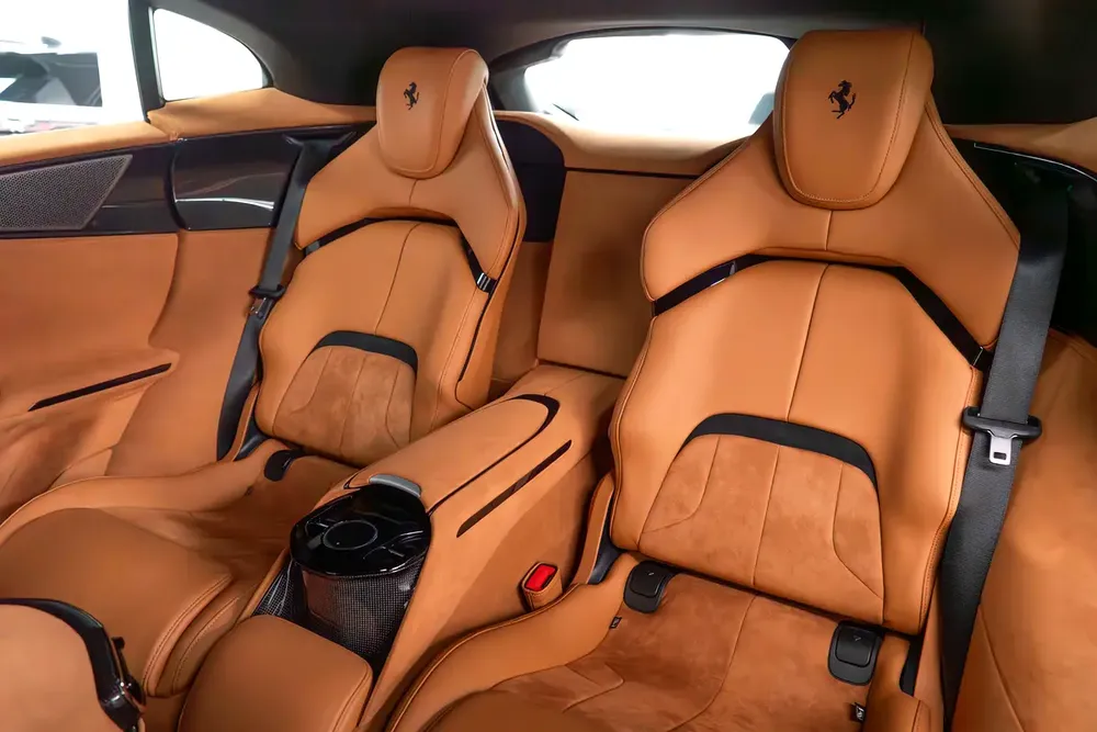 2024 FERRARI PURASANGUE / PANORAMIC ROOF / PASSENGER DISPLAY / SERVICE CONTRACT - Image 13