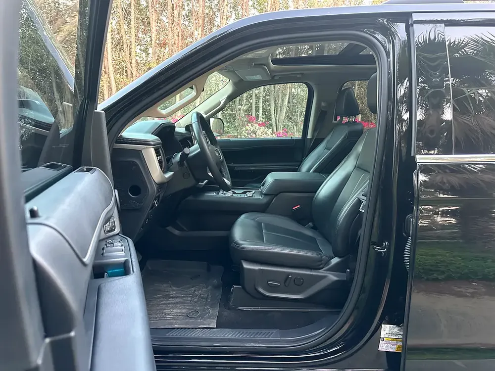 2024 Ford Expedition Full Option | 3.5L V6 | 400 HP | 30,000 KM | Perfect Condition - Image 10