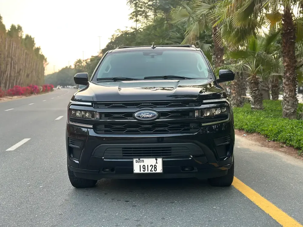 2024 Ford Expedition Full Option | 3.5L V6 | 400 HP | 30,000 KM | Perfect Condition - Image 4
