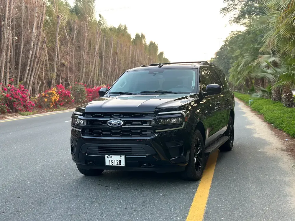 2024 Ford Expedition Full Option | 3.5L V6 | 400 HP | 30,000 KM | Perfect Condition - Image 7