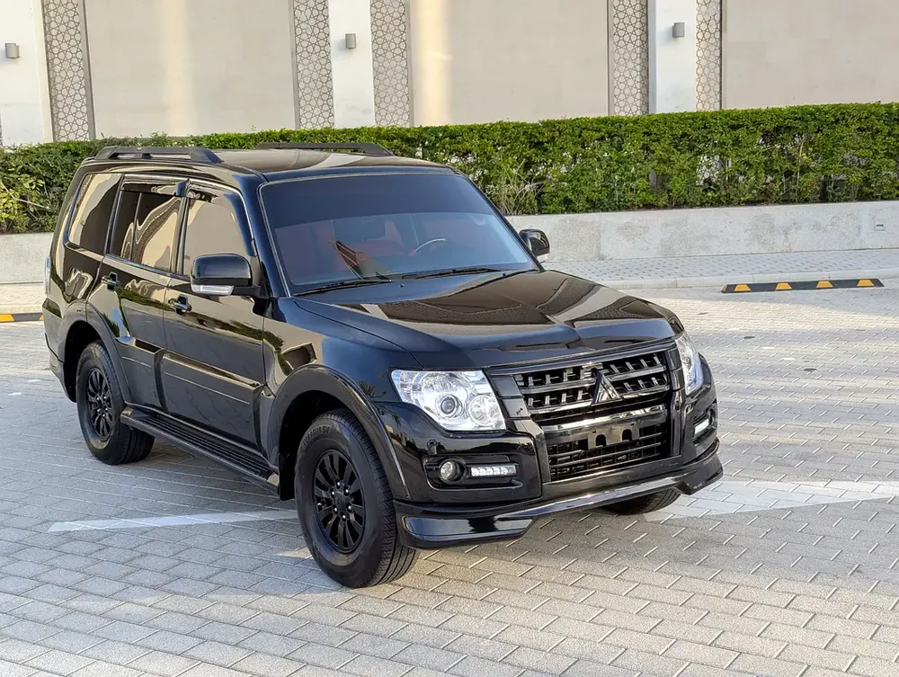 Mitsubishi Pajero GLS MID 2015 - GCC Specs - Reliable SUV - Image 17