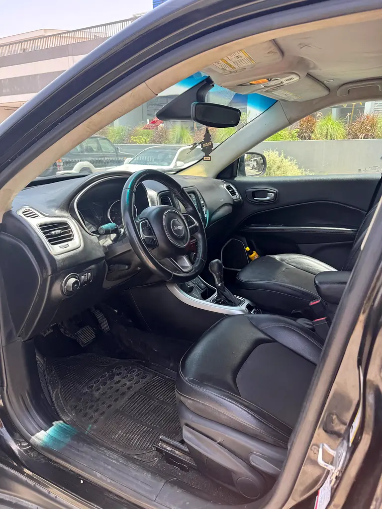 2018 Jeep Compass 4x4 | Lady Driven | Excellent Condition | New Tyres  Battery - Image 9