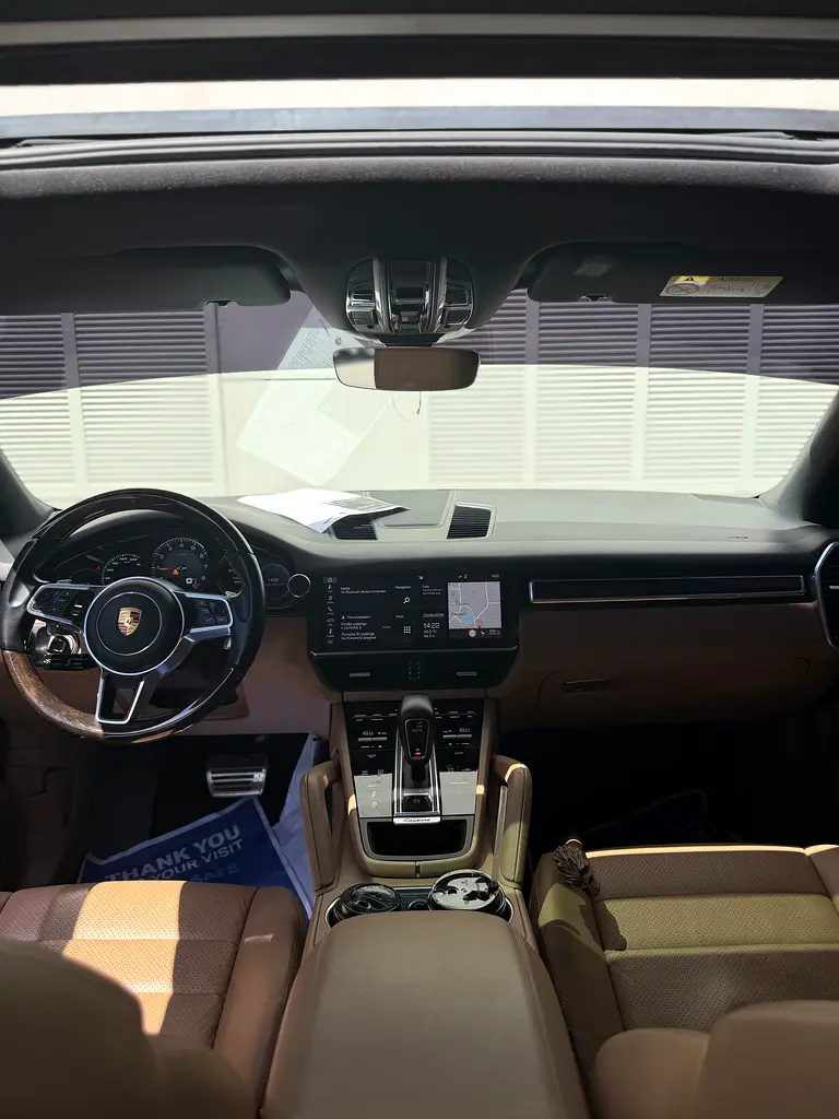 Porsche Cayenne S First Owner Agency Maintained - Image 10