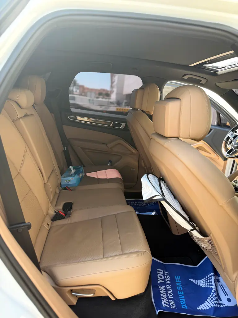 Porsche Cayenne S First Owner Agency Maintained - Image 8