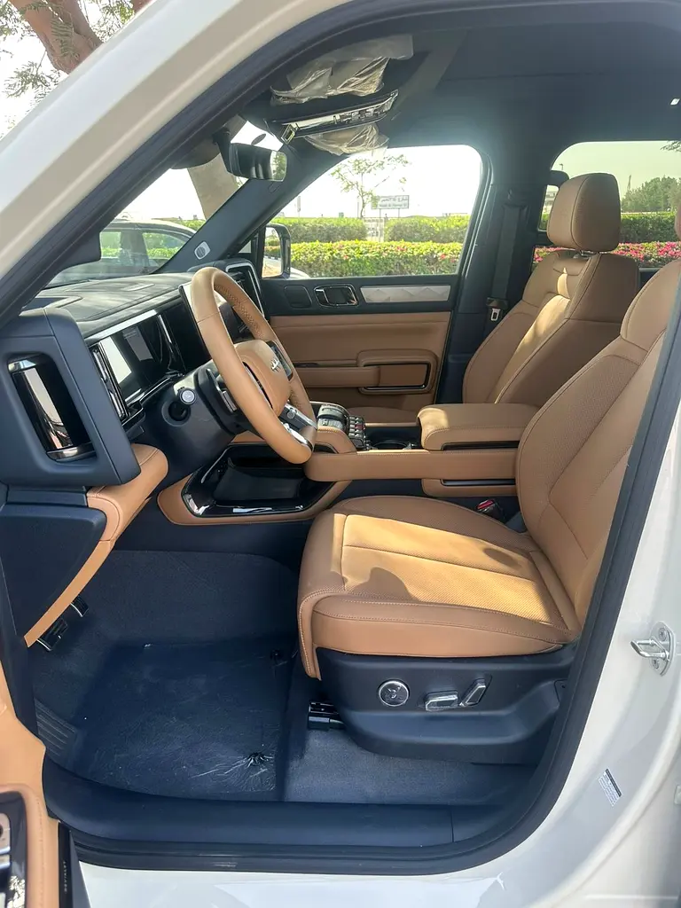 BYD LEOPARD 5 FULL OPTION BRAND NEW 0 KM - Image 9