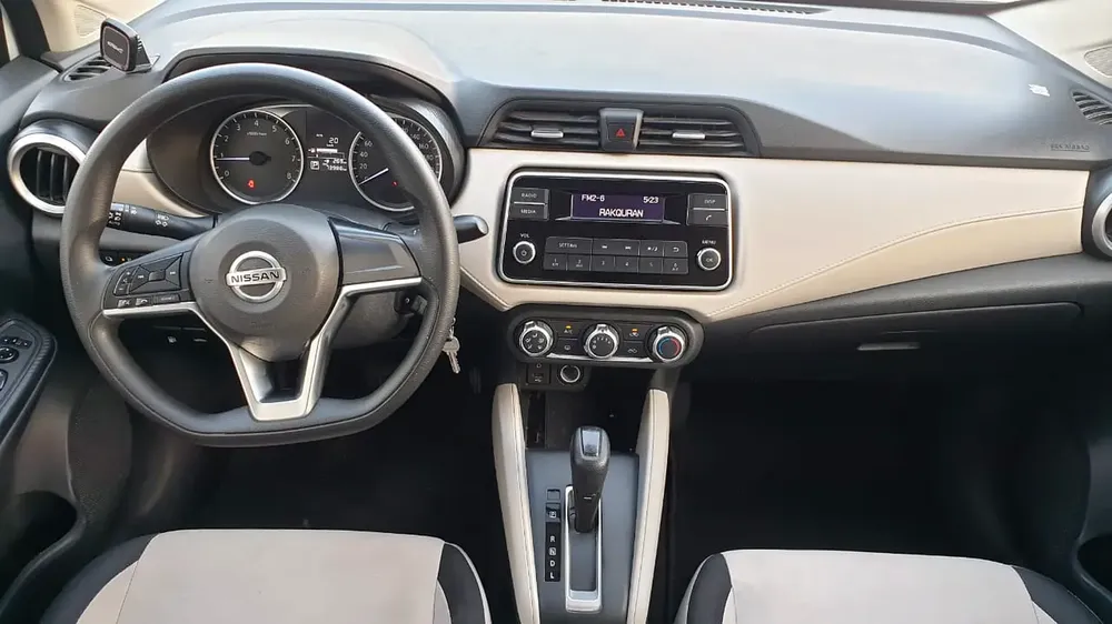 NISSAN SUNNY 1.5L - GCC SPECS - UNDER WARRANTY - FULL SERVICE HISTORY - ACCIDENT FREE - - Image 9
