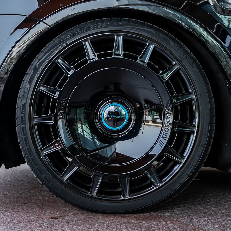 2025  ROLLS ROYCE CULLINAN MANSORY  DONE 15,000KM - Image 19