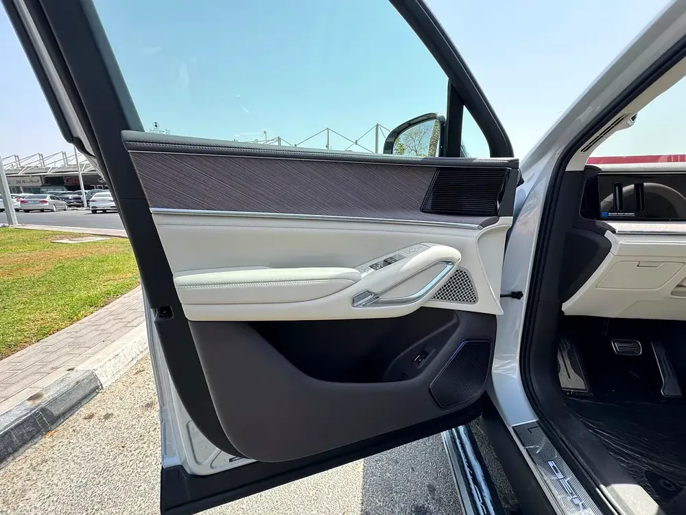 2025 Denza N9 Flagship - Brand New - Chinese Specs - Image 20