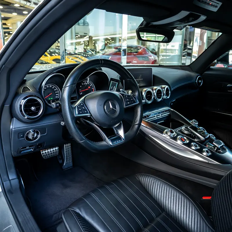 2016  MERCEDES BENZ AMG GT DONE ONLY 24,000KM - Image 6