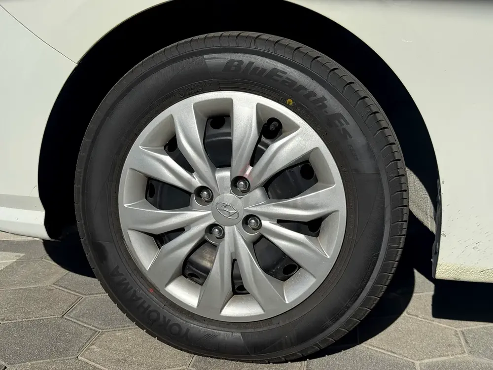 2023 Hyundai Accent Smart | GCC Specs | Like New Condition | Warranty 2 Years - Image 5