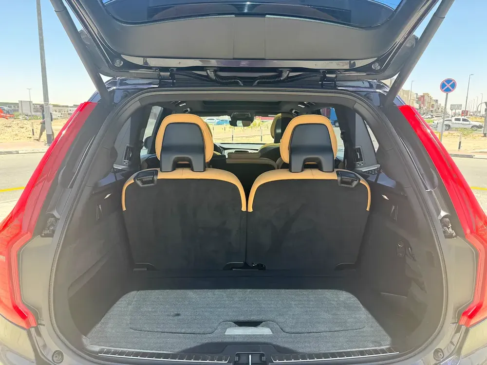 Volvo XC90 T6 R-Design Plus 2017 | GCC Specs | Low Mileage - Image 12