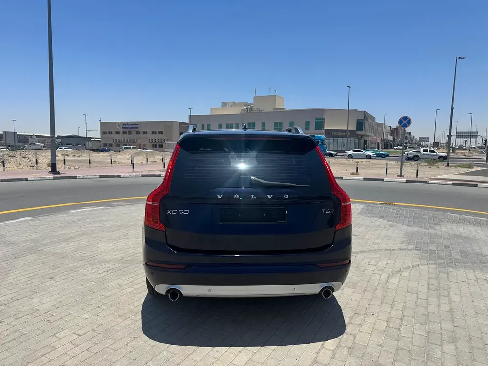 Volvo XC90 T6 R-Design Plus 2017 | GCC Specs | Low Mileage - Image 17