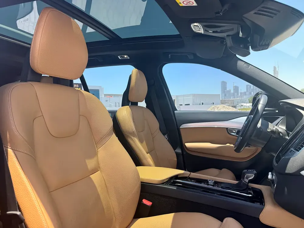 Volvo XC90 T6 R-Design Plus 2017 | GCC Specs | Low Mileage - Image 9
