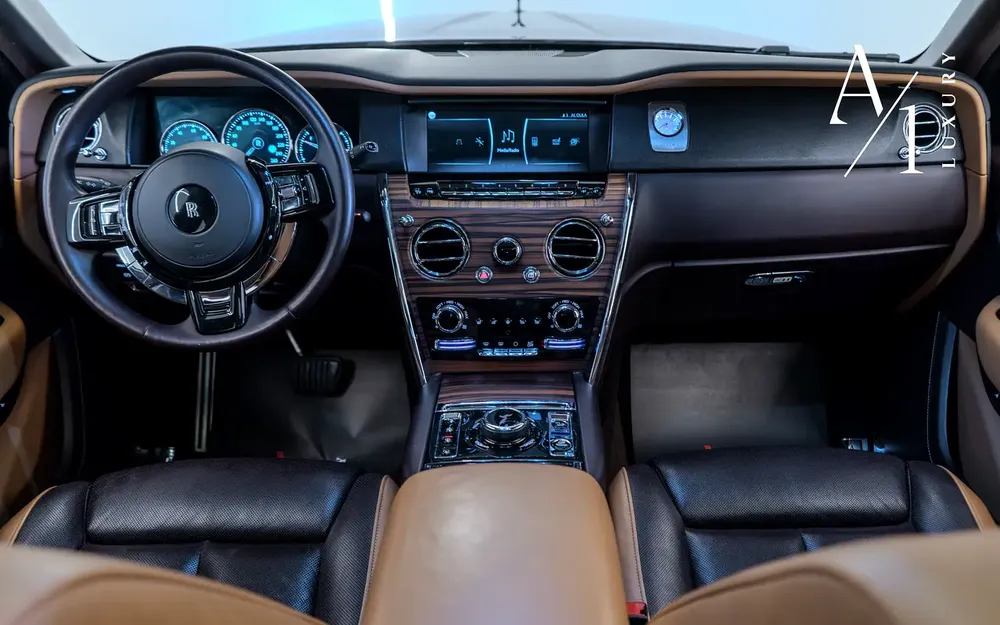 2019 Rolls Royce Cullinan, Converted To 2025, Fully Loaded, Excellent Condition, GCC Spec - Image 5