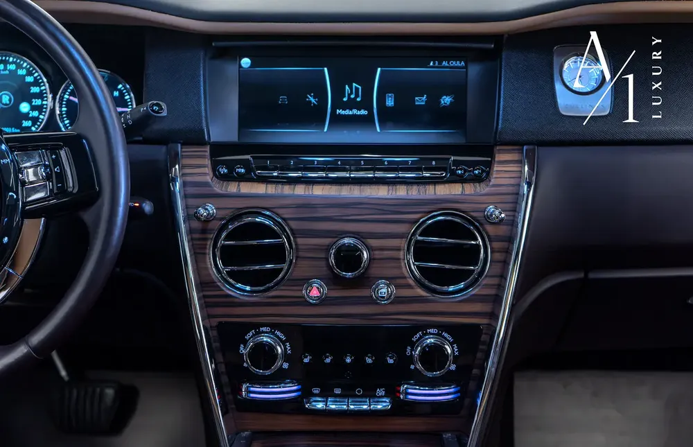 2019 Rolls Royce Cullinan, Converted To 2025, Fully Loaded, Excellent Condition, GCC Spec - Image 9