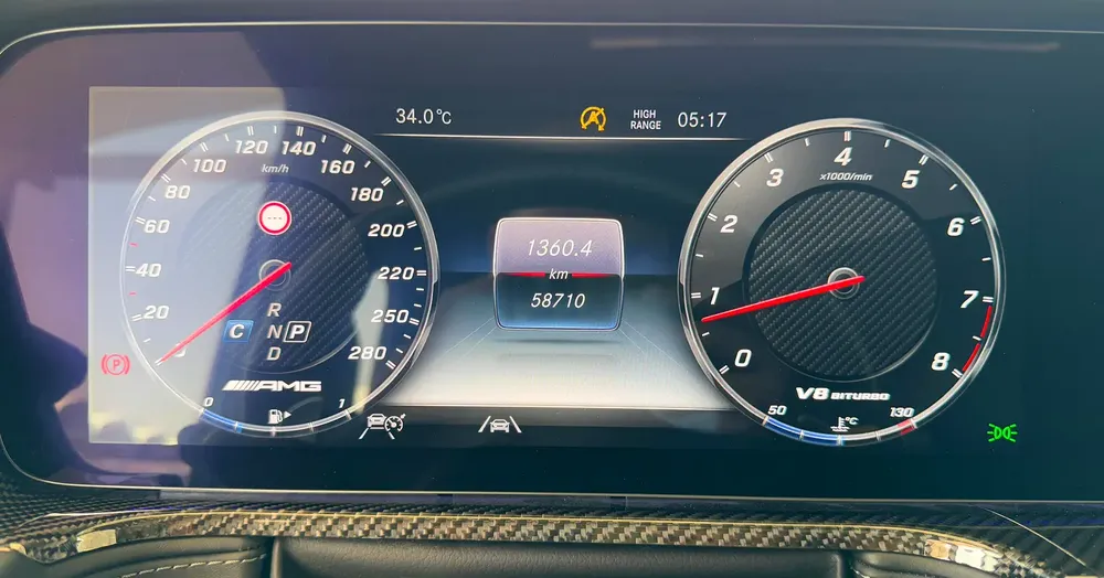Mercedes-Benz G63 AMG V8 Mint Condition Car - Image 16