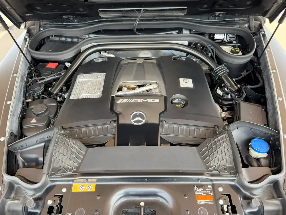 Mercedes-Benz G63 AMG V8 Mint Condition Car - Image 17
