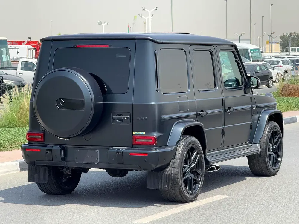 Mercedes-Benz G63 AMG V8 Mint Condition Car - Image 4