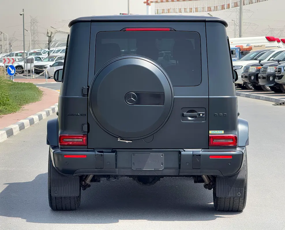 Mercedes-Benz G63 AMG V8 Mint Condition Car - Image 6
