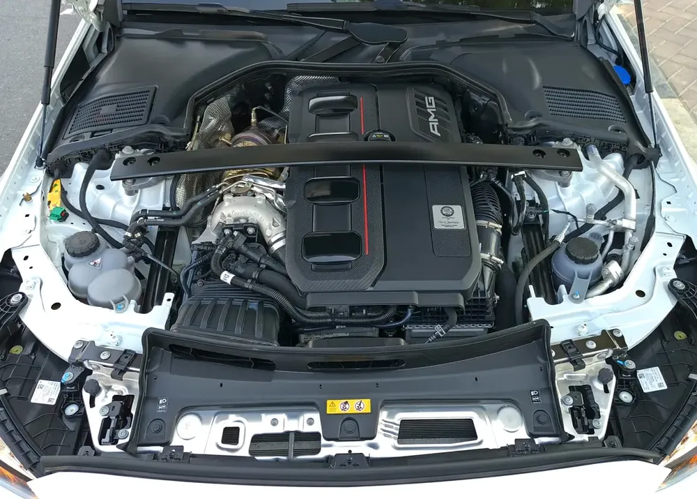 BENZ C63s | E PERFORMANCE | 2024 | WITH ONLY | 4573 KM | 5 A GRADE | JAPAN IMPORT | CLEAN TITLE - Image 9