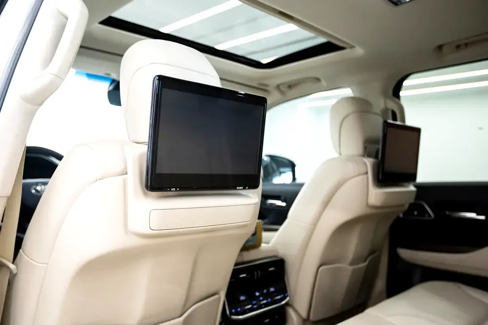 2024 Toyota Land Cruiser VXR - TWINN TURBO - GCC Specs - AS Brand New -WARRANTY - SERVICE -ONE OWNER - Image 18