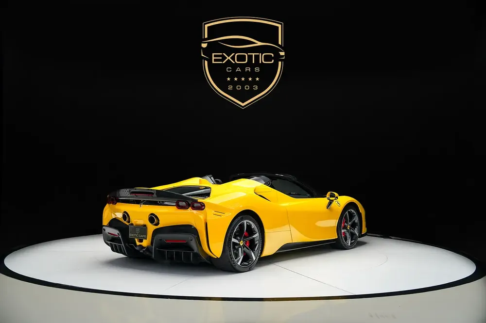 SF90 SPIDER ASSETTO FIORANO | FULL CARBON INTERIOR AND EXTERIOR | SERVICE SEP 2029 - Image 4