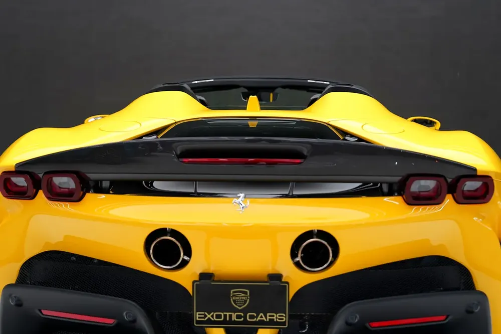 SF90 SPIDER ASSETTO FIORANO | FULL CARBON INTERIOR AND EXTERIOR | SERVICE SEP 2029 - Image 6