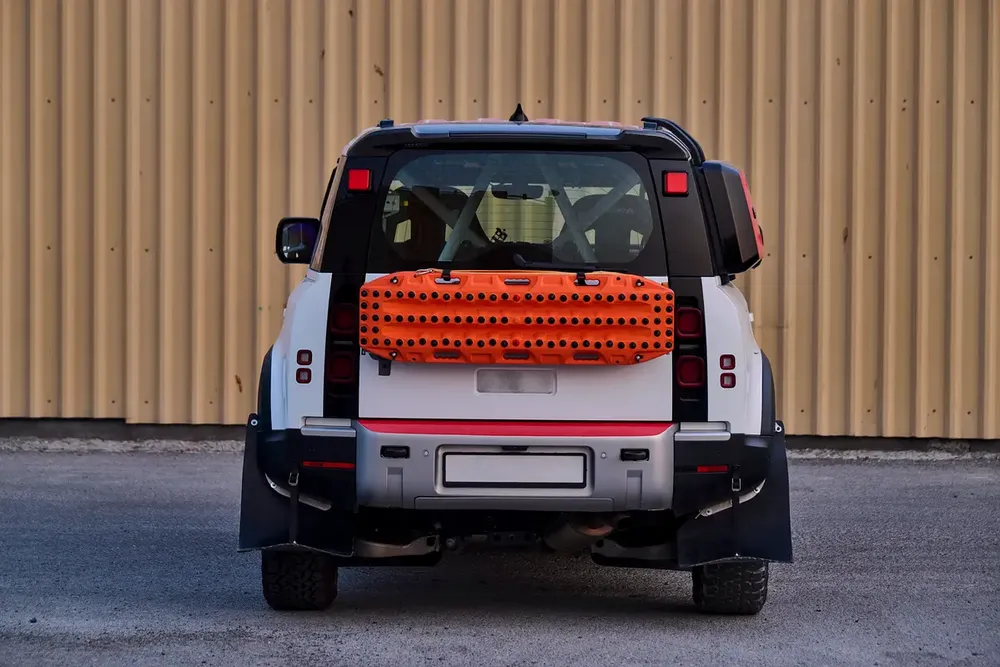 Land Rover Bowler Defender 90 - Image 5
