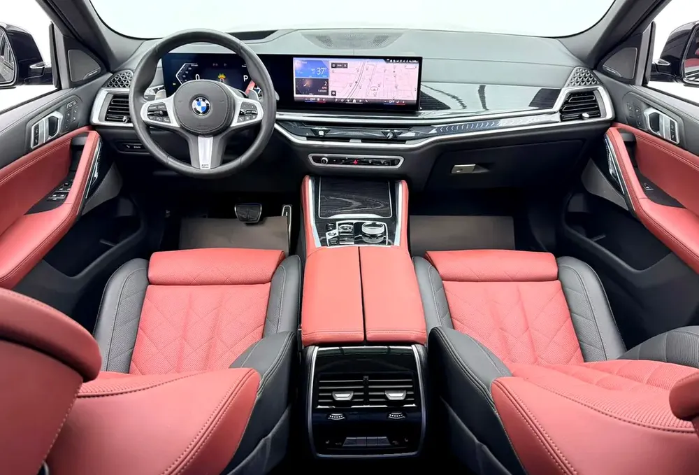 2025 BMW X6 xDrive40i M-Sport, 2030 BMW Warranty + Service Pack, Full BMW Service History, GCC - Image 13