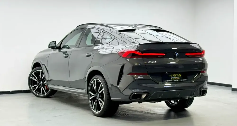 2025 BMW X6 xDrive40i M-Sport, 2030 BMW Warranty + Service Pack, Full BMW Service History, GCC - Image 6