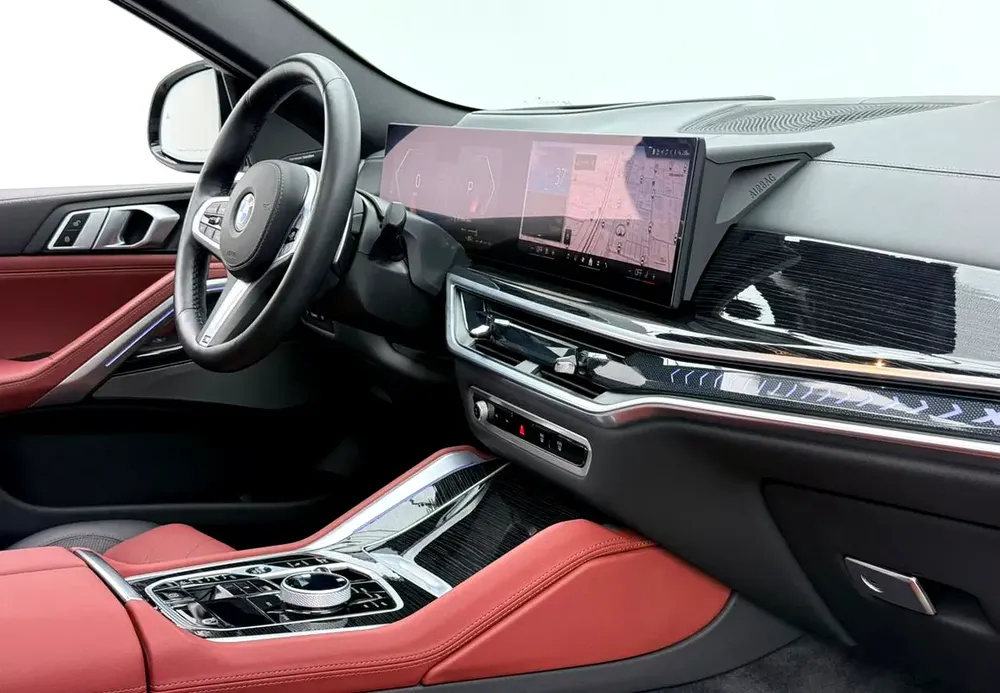 2025 BMW X6 xDrive40i M-Sport, 2030 BMW Warranty + Service Pack, Full BMW Service History, GCC - Image 7